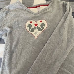 Super cute and comfy pajama top!